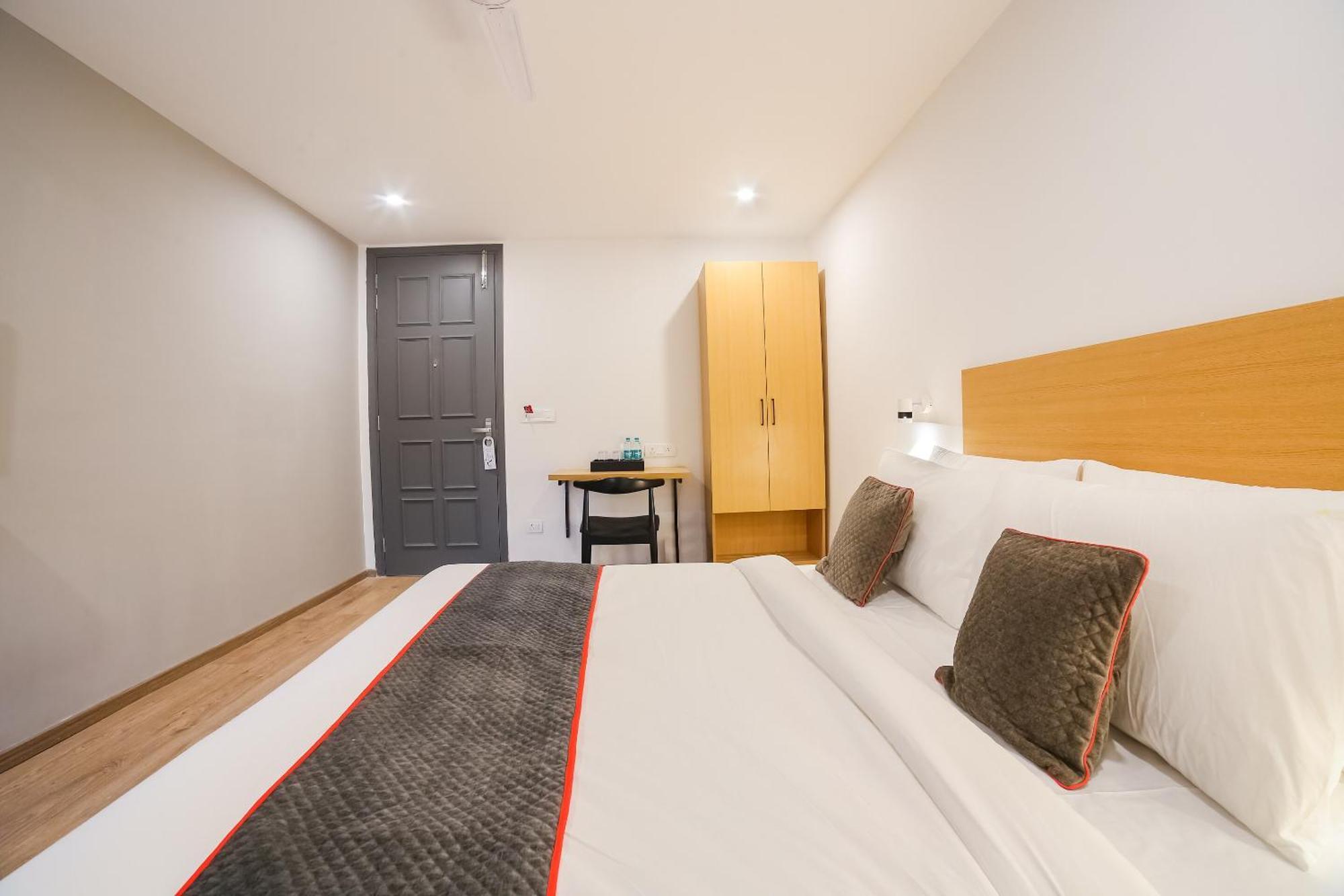 Super Townhouse Near Appu Ghar Hotell Gurgaon Exteriör bild
