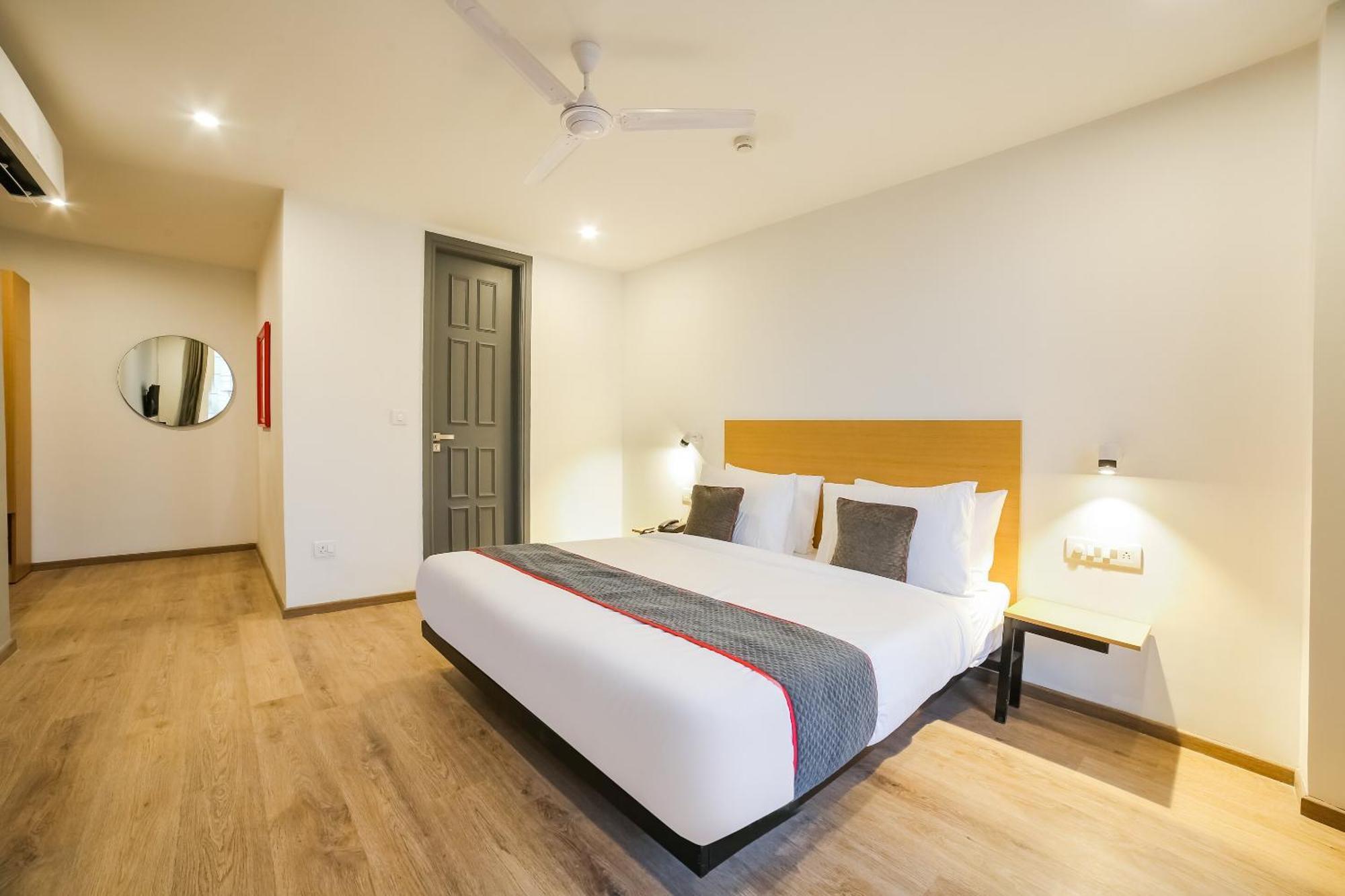 Super Townhouse Near Appu Ghar Hotell Gurgaon Exteriör bild
