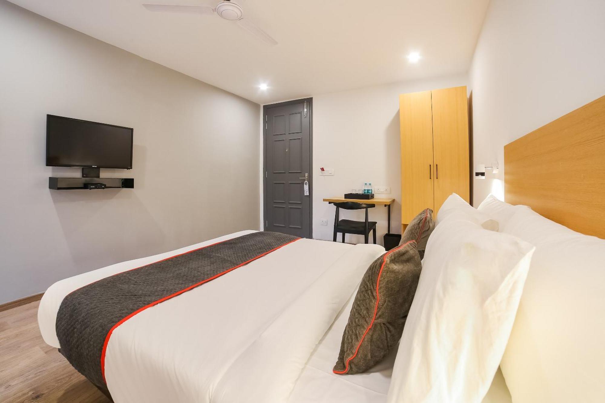 Super Townhouse Near Appu Ghar Hotell Gurgaon Exteriör bild