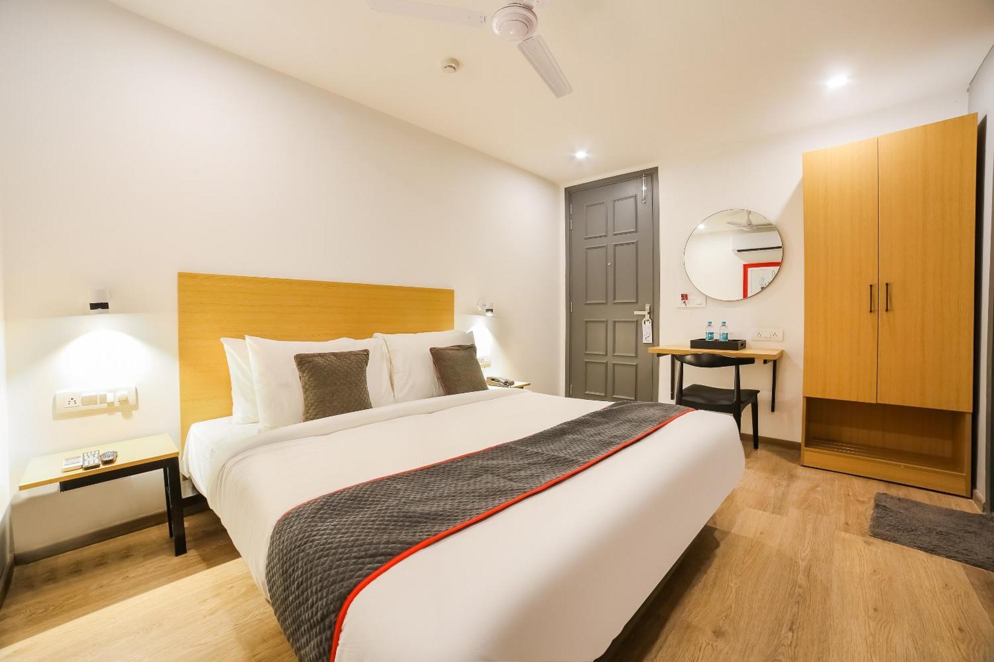 Super Townhouse Near Appu Ghar Hotell Gurgaon Exteriör bild