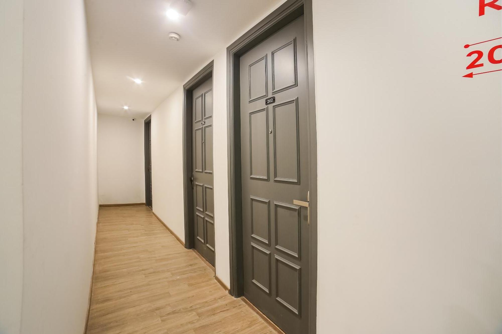 Super Townhouse Near Appu Ghar Hotell Gurgaon Exteriör bild