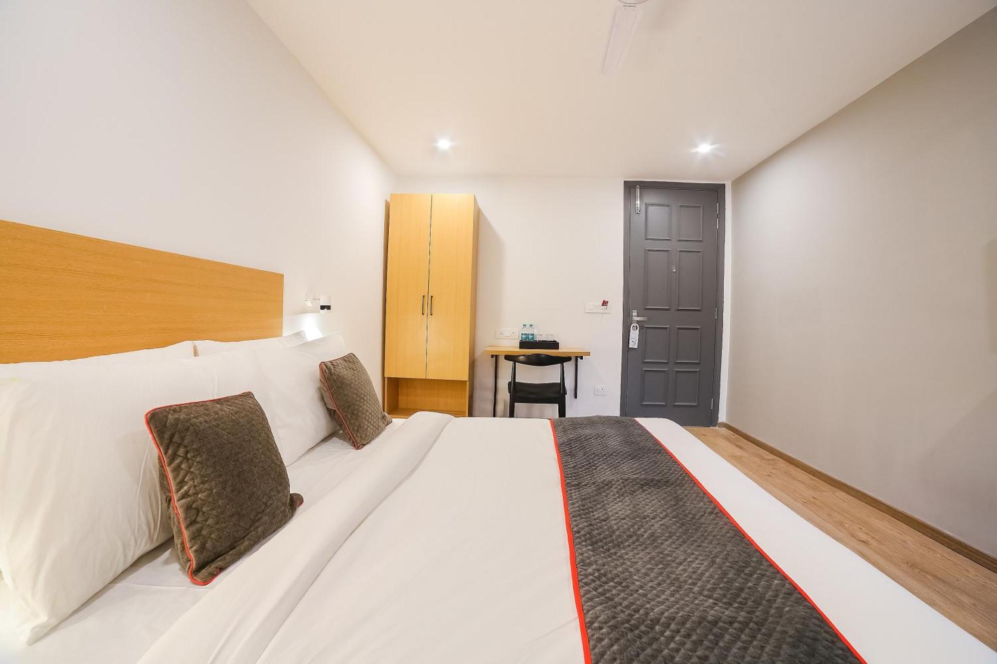 Super Townhouse Near Appu Ghar Hotell Gurgaon Exteriör bild