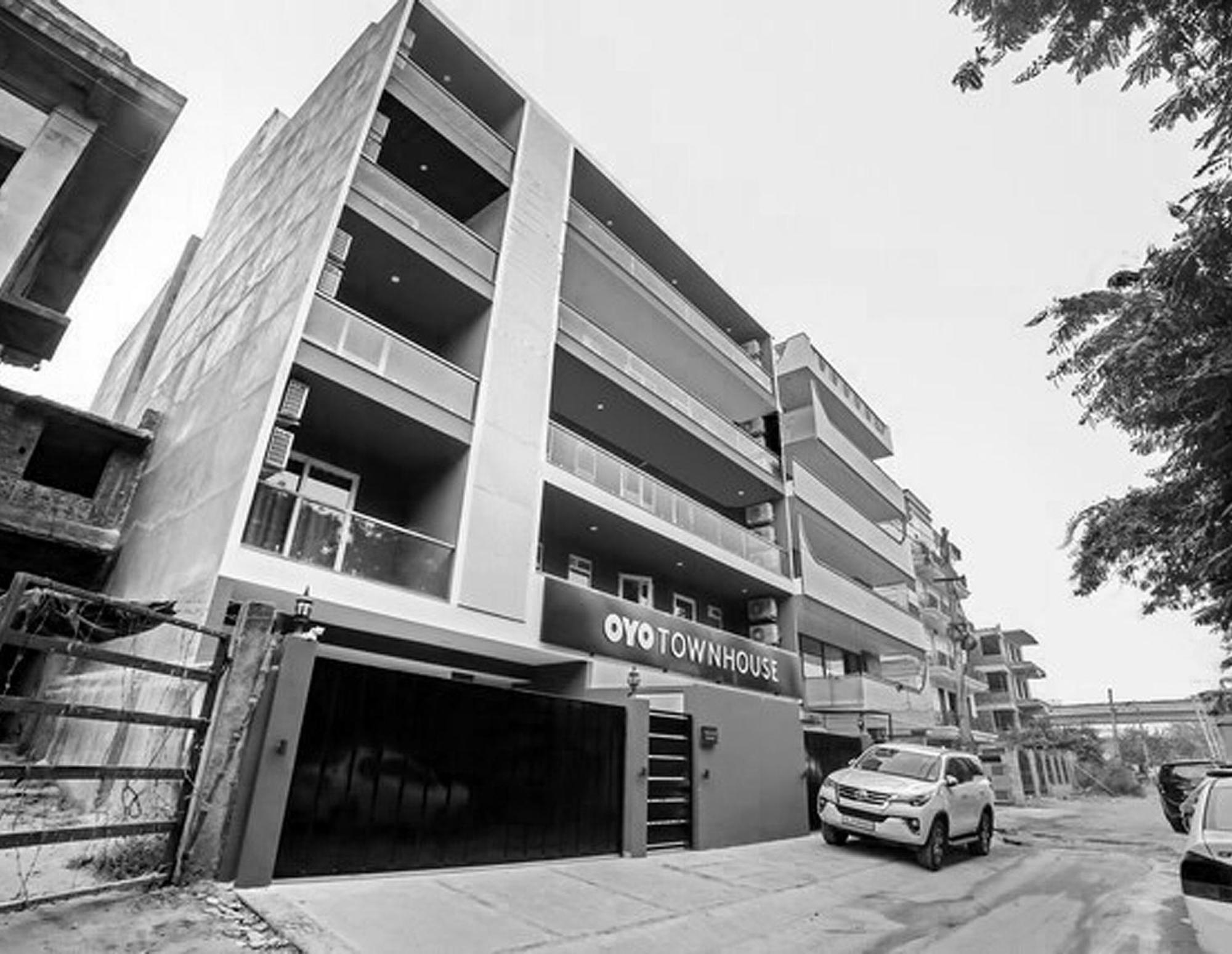 Super Townhouse Near Appu Ghar Hotell Gurgaon Exteriör bild